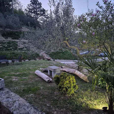 Alojamento de Acomodação e Pequeno-almoço Vala Jagodje