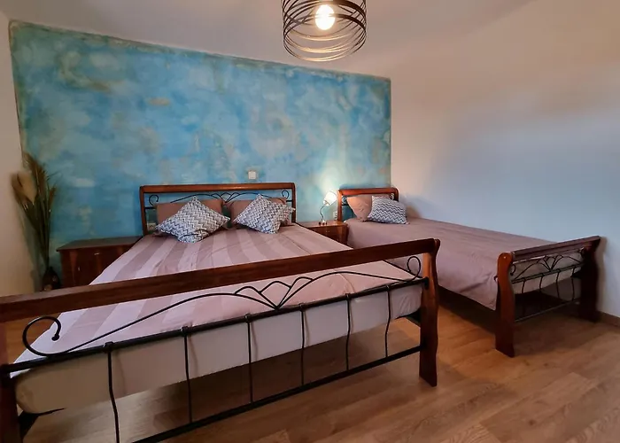 فندق مبيت وإفطار Vala