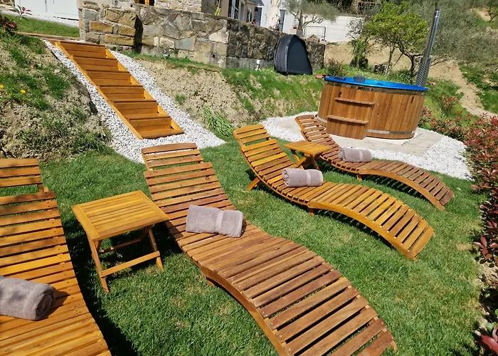 Vala فندق مبيت وإفطار *