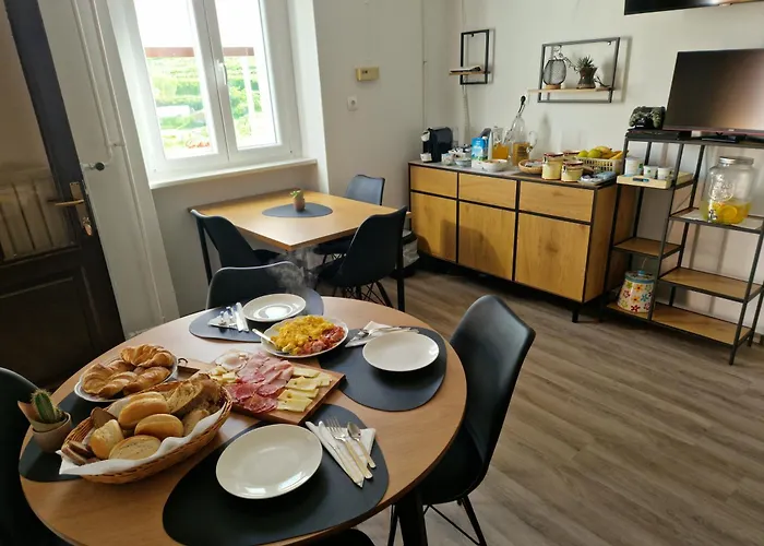 فندق مبيت وإفطار Vala